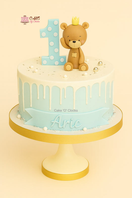 Cute Teddy Bear Drip Cake